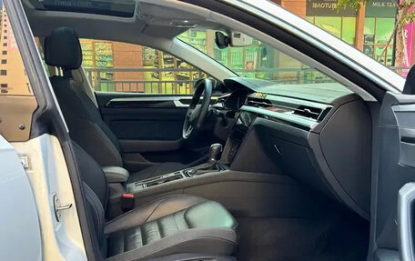Volkswagen Passat CC, 2022 год, 2 430 000 рублей, 12 фотография