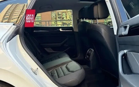 Volkswagen Passat CC, 2022 год, 2 430 000 рублей, 15 фотография