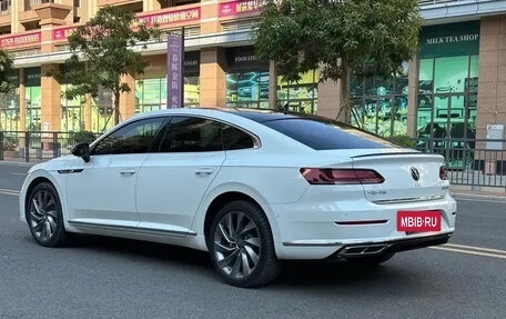 Volkswagen Passat CC, 2022 год, 2 430 000 рублей, 7 фотография