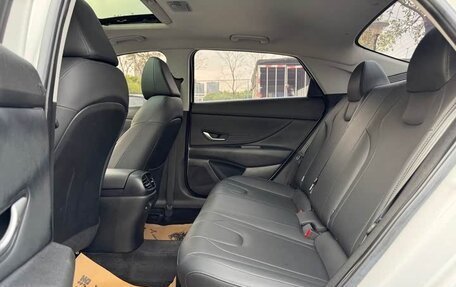 Hyundai Elantra, 2022 год, 1 130 000 рублей, 17 фотография