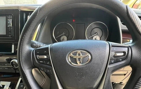 Toyota Alphard III, 2017 год, 2 400 000 рублей, 10 фотография