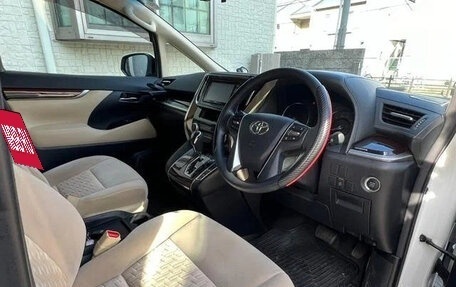 Toyota Alphard III, 2017 год, 2 400 000 рублей, 7 фотография