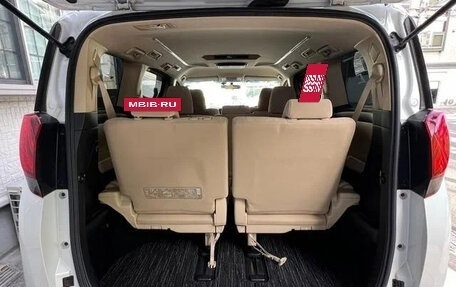 Toyota Alphard III, 2017 год, 2 400 000 рублей, 17 фотография