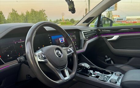 Volkswagen Touareg III, 2018 год, 4 980 000 рублей, 8 фотография