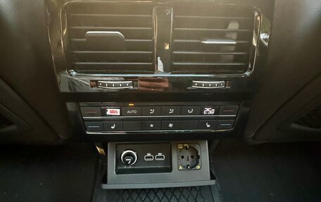 Volkswagen Touareg III, 2018 год, 4 980 000 рублей, 11 фотография