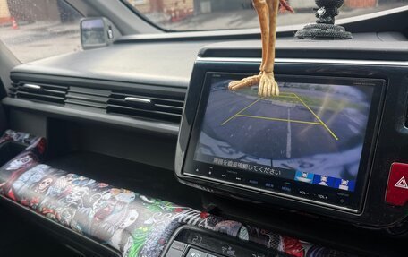 Honda Stepwgn IV, 2015 год, 1 800 000 рублей, 13 фотография