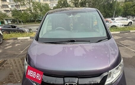 Honda Stepwgn IV, 2015 год, 1 800 000 рублей, 2 фотография