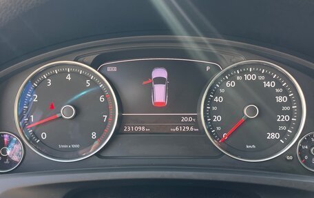Volkswagen Touareg III, 2012 год, 2 170 000 рублей, 12 фотография