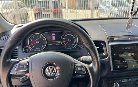 Volkswagen Touareg III, 2012 год, 2 170 000 рублей, 13 фотография