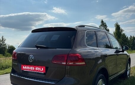 Volkswagen Touareg III, 2012 год, 2 490 000 рублей, 11 фотография