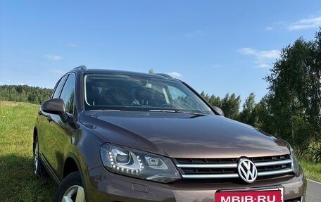 Volkswagen Touareg III, 2012 год, 2 490 000 рублей, 8 фотография