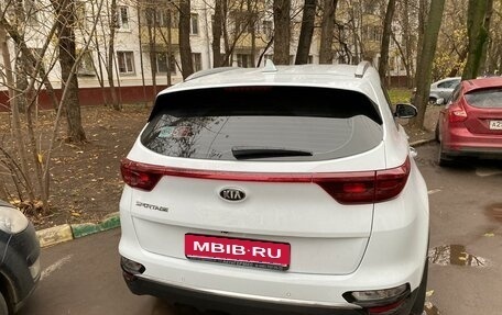 KIA Sportage IV рестайлинг, 2018 год, 2 000 000 рублей, 2 фотография