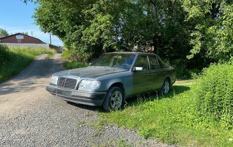 Mercedes-Benz E-Класс, 1992 год, 300 000 рублей, 2 фотография