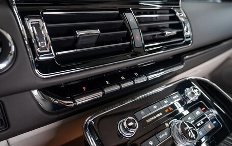 Lincoln Navigator, 2023 год, 12 500 000 рублей, 14 фотография
