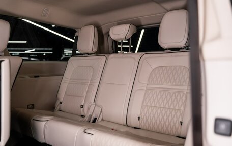 Lincoln Navigator, 2023 год, 12 500 000 рублей, 25 фотография