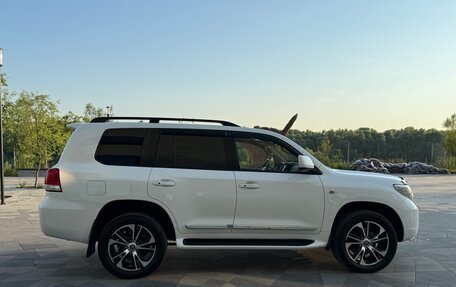 Toyota Land Cruiser 200, 2011 год, 3 200 000 рублей, 5 фотография