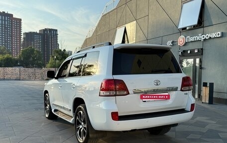 Toyota Land Cruiser 200, 2011 год, 3 200 000 рублей, 10 фотография