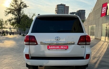 Toyota Land Cruiser 200, 2011 год, 3 200 000 рублей, 9 фотография