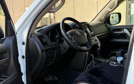 Toyota Land Cruiser 200, 2011 год, 3 200 000 рублей, 15 фотография