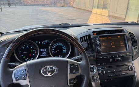 Toyota Land Cruiser 200, 2011 год, 3 200 000 рублей, 19 фотография