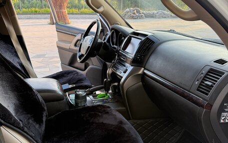 Toyota Land Cruiser 200, 2011 год, 3 200 000 рублей, 18 фотография