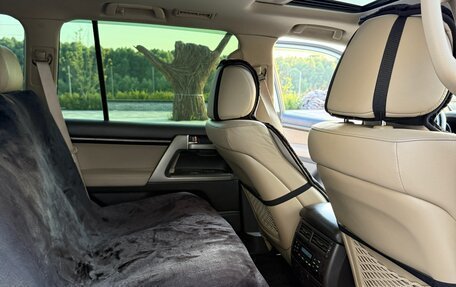Toyota Land Cruiser 200, 2011 год, 3 200 000 рублей, 25 фотография
