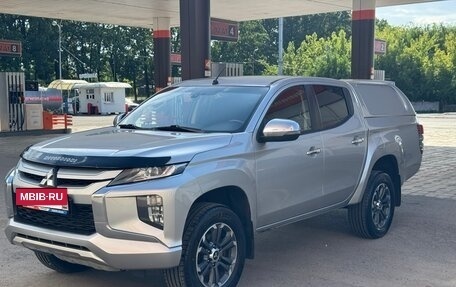 Mitsubishi L200 IV рестайлинг, 2020 год, 2 050 000 рублей, 3 фотография