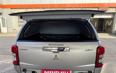 Mitsubishi L200 IV рестайлинг, 2020 год, 2 050 000 рублей, 13 фотография