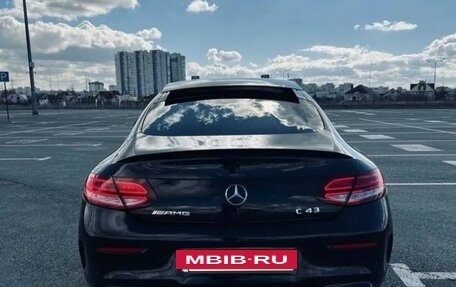 Mercedes-Benz C-Класс AMG, 2018 год, 5 000 000 рублей, 3 фотография