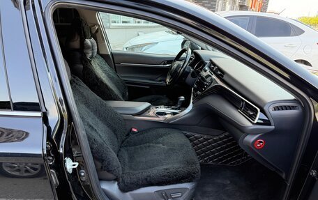 Toyota Camry, 2020 год, 2 950 000 рублей, 5 фотография