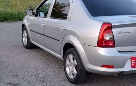 Renault Logan I, 2013 год, 585 000 рублей, 3 фотография