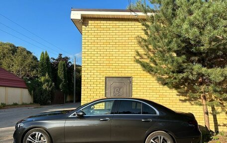 Mercedes-Benz E-Класс, 2021 год, 4 100 000 рублей, 2 фотография