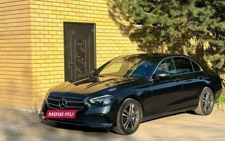 Mercedes-Benz E-Класс, 2021 год, 4 100 000 рублей, 3 фотография