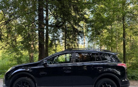Toyota RAV4, 2019 год, 3 150 000 рублей, 10 фотография