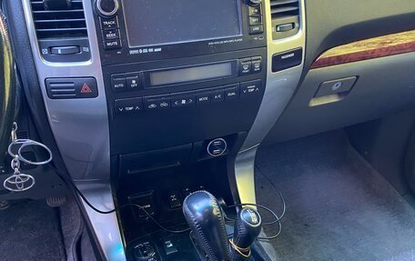 Toyota Land Cruiser Prado 120 рестайлинг, 2006 год, 1 800 000 рублей, 7 фотография