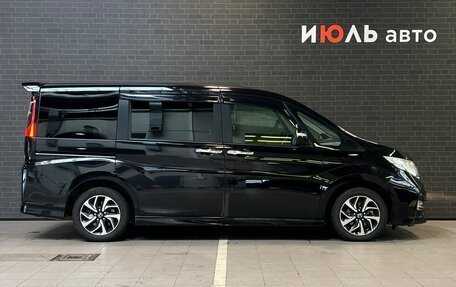 Honda Stepwgn IV, 2018 год, 2 160 000 рублей, 4 фотография