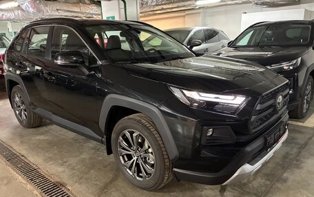 Toyota RAV4, 2024 год, 3 890 000 рублей, 4 фотография
