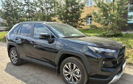 Toyota RAV4, 2024 год, 3 890 000 рублей, 8 фотография