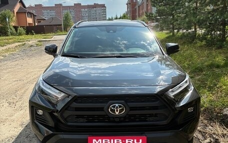Toyota RAV4, 2024 год, 3 890 000 рублей, 2 фотография
