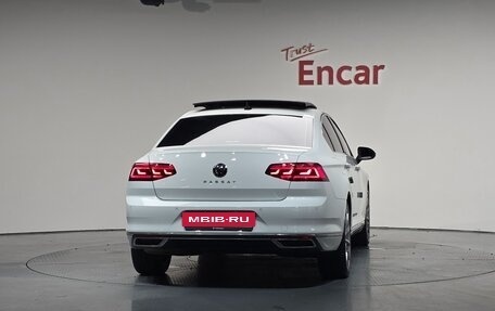 Volkswagen Passat B8 рестайлинг, 2022 год, 1 900 045 рублей, 7 фотография