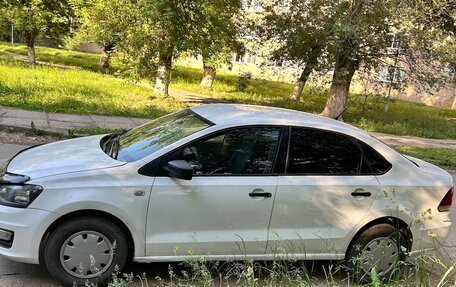 Volkswagen Polo VI (EU Market), 2015 год, 440 000 рублей, 3 фотография