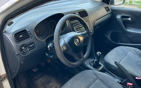 Volkswagen Polo VI (EU Market), 2015 год, 440 000 рублей, 5 фотография