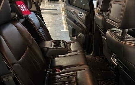 Infiniti QX60 I рестайлинг, 2017 год, 2 650 000 рублей, 16 фотография