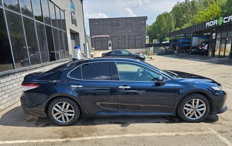 Toyota Camry, 2018 год, 2 700 000 рублей, 9 фотография