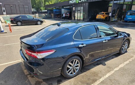 Toyota Camry, 2018 год, 2 700 000 рублей, 10 фотография