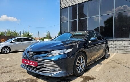 Toyota Camry, 2018 год, 2 700 000 рублей, 5 фотография