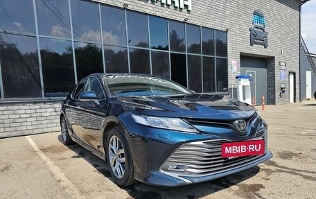 Toyota Camry, 2018 год, 2 700 000 рублей, 7 фотография