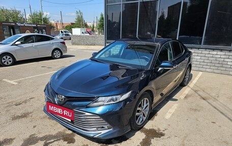 Toyota Camry, 2018 год, 2 700 000 рублей, 2 фотография
