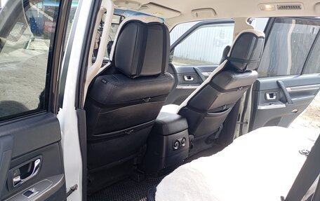 Mitsubishi Pajero IV, 2014 год, 2 670 000 рублей, 4 фотография