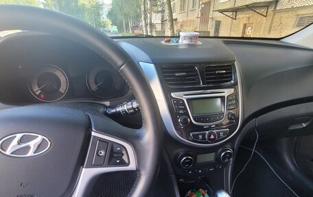Hyundai Solaris II рестайлинг, 2012 год, 699 000 рублей, 9 фотография